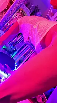 gurlnips online show from 09.11.25