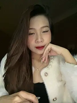 Snapshot of Bae1103 chatting on 02.04.25 Bae1103 online show from 02.04.25