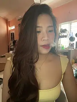 Snapshot of Bae1103 chatting on 10.15.25 Bae1103 online show from 10.15.25