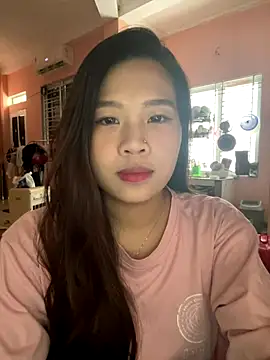 Snapshot of Bae1103 chatting on 10.18.25 Bae1103 online show from 10.18.25