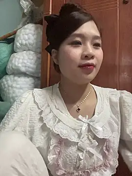 Snapshot of Bae1103 chatting on 02.19.26 Bae1103 online show from 02.19.26