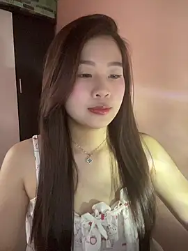 Snapshot of Bae1103 chatting on 04.14.26 Bae1103 online show from 04.14.26