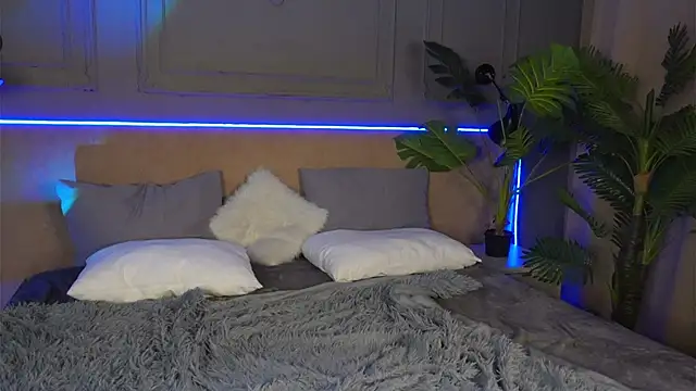 Snapshot of Liv_Fay chatting on 03.15.25 Liv Fay online show from 03.15.25