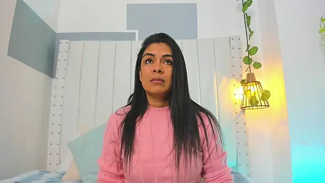 hannah gray online show from 10.13.25