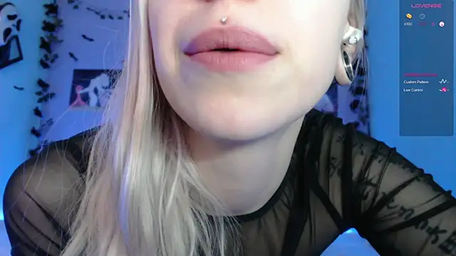 Scarlettsrorm online show from 02.01.25