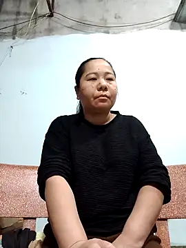 Queen 18200 online show from 12.22.25