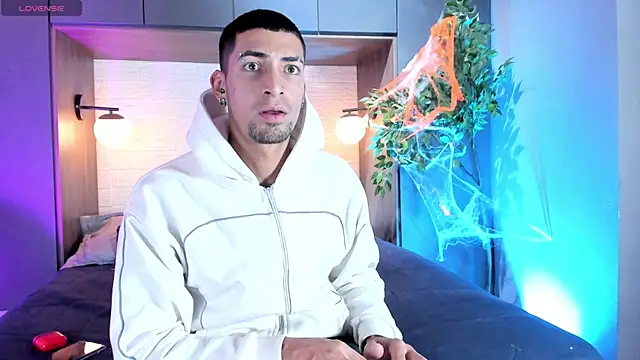 DrakeNeumann online show from 11.08.25