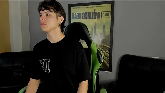 Snapshot of bravoboreal chatting on 12.02.24 bravoboreal online show from 12.02.24