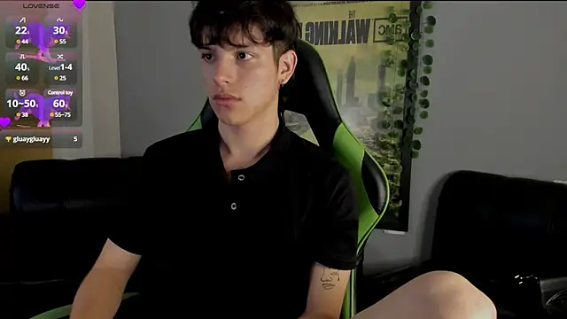 Snapshot of bravoboreal chatting on 12.05.24 bravoboreal online show from 12.05.24