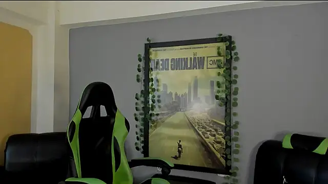 Snapshot of bravoboreal chatting on 12.27.24 bravoboreal online show from 12.27.24