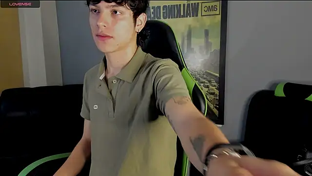 Snapshot of bravoboreal chatting on 01.03.25 bravoboreal online show from 01.03.25