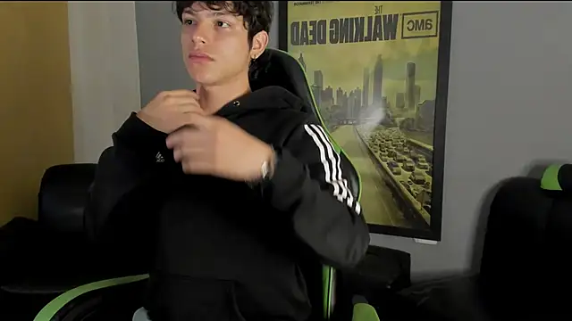 Snapshot of bravoboreal chatting on 01.08.25 bravoboreal online show from 01.08.25