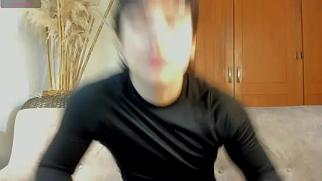 Snapshot of bravoboreal chatting on 10.10.25 bravoboreal online show from 10.10.25