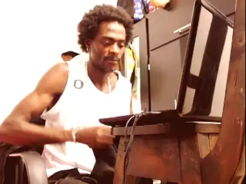 phillip-hot online show from 01.28.25