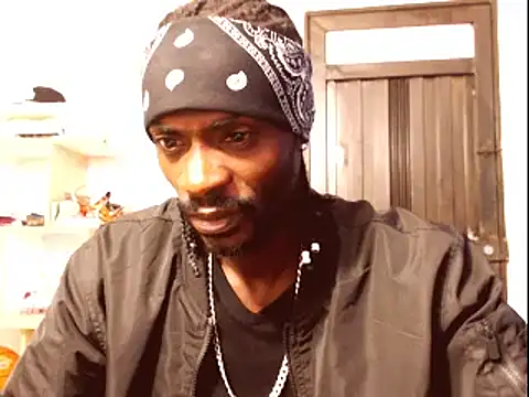 phillip-hot online show from 02.15.25