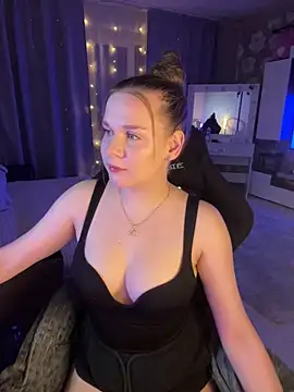 Snapshot of Lexi_noah chatting on 12.13.25 Lexi noah online show from 12.13.25