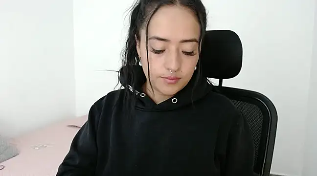 jjulietha95 online show from 12.06.24