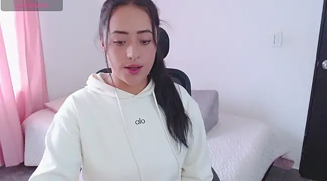 jjulietha95 online show from 03.01.25