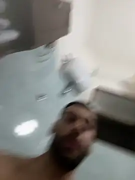 Snapshot of Enzoblood1 chatting on 01.05.26 Enzoblood1 online show from 01.05.26