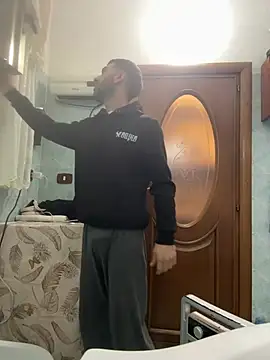 Snapshot of Enzoblood1 chatting on 01.13.26 Enzoblood1 online show from 01.13.26