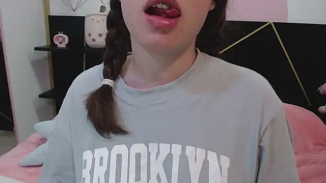 DanniAbbey online show from 02.15.25