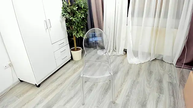 SpiceCarla online show from 01.04.25