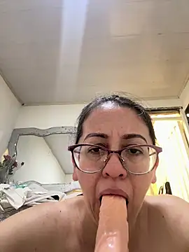 Snapshot of miss_hanna07 chatting on 03.25.26 miss hanna07 online show from 03.25.26