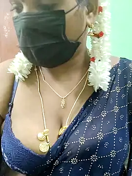 Snapshot of malliga98 chatting on 11.10.25 malliga98 online show from 11.10.25