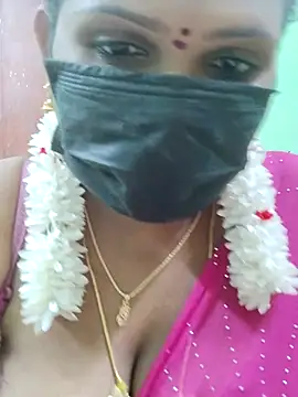 Snapshot of malliga98 chatting on 11.11.25 malliga98 online show from 11.11.25