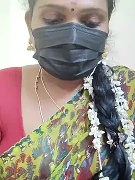 Snapshot of malliga98 chatting on 11.16.25 malliga98 online show from 11.16.25