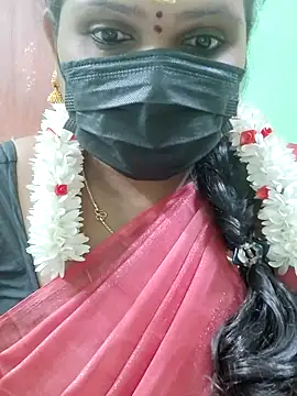 Snapshot of malliga98 chatting on 11.19.25 malliga98 online show from 11.19.25