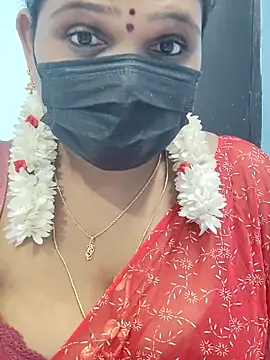 Snapshot of malliga98 chatting on 12.04.25 malliga98 online show from 12.04.25