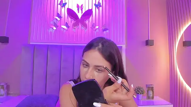 Snapshot of diosa_cristal chatting on 11.08.25 diosa cristal online show from 11.08.25