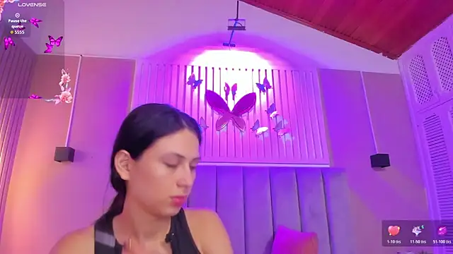 Snapshot of diosa_cristal chatting on 12.02.25 diosa cristal online show from 12.02.25