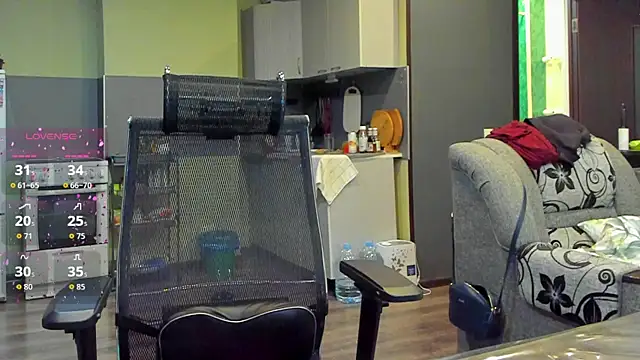 Snapshot of 1lindsey1 chatting on 11.14.25 1lindsey1 online show from 11.14.25