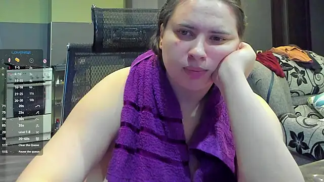 Snapshot of 1lindsey1 chatting on 11.21.25 1lindsey1 online show from 11.21.25