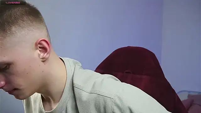 Snapshot of dustyn_fox chatting on 03.08.25 dustyn fox online show from 03.08.25