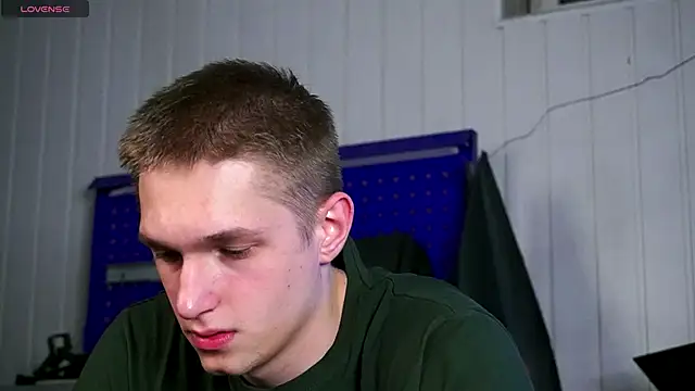 Snapshot of dustyn_fox chatting on 11.08.25 dustyn fox online show from 11.08.25