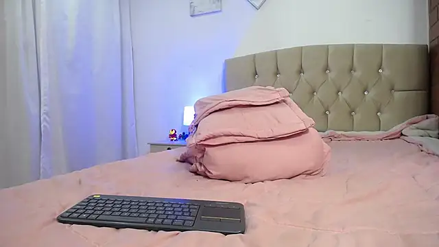 zoe alanaa online show from 02.02.25