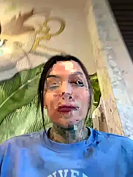 Snapshot of Iam_Annii chatting on 11.25.25 Iam Annii online show from 11.25.25