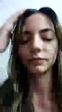 Snapshot of baby-miah chatting on 01.02.25 baby-miah online show from 01.02.25