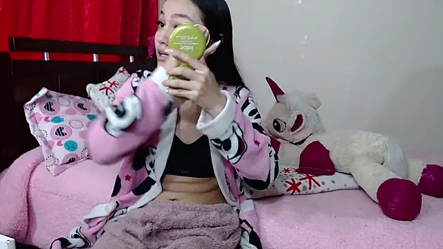 petitolivia online show from 01.15.26