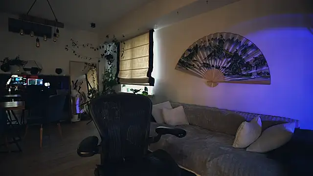 Leona Mell online show from 02.20.26