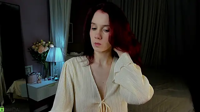 Snapshot of Dearly_Emily chatting on 05.25.26 Dearly Emily online show from 05.25.26