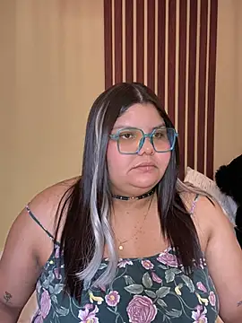  Shara Handal  online show from 03.08.25