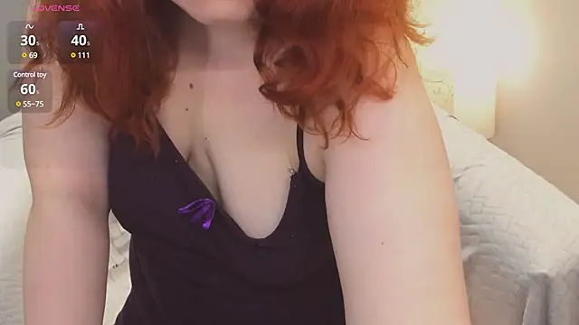 Snapshot of GeorginiaGrimes chatting on 12.04.24 GeorginiaGrimes online show from 12.04.24