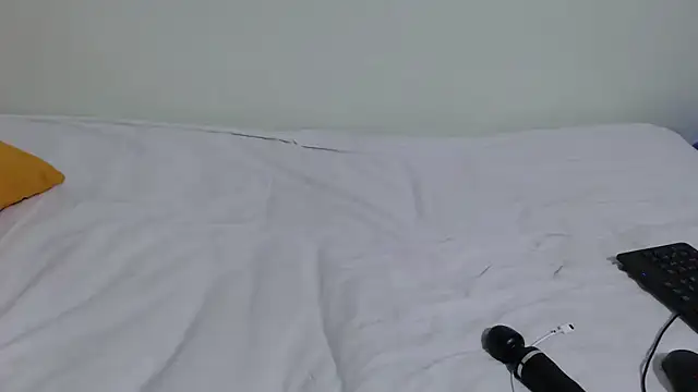 Snapshot of lakeeza chatting on 12.04.25 lakeeza online show from 12.04.25