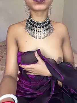 Snapshot of Hot-sexy222 chatting on 12.17.24 Hot-sexy222 online show from 12.17.24