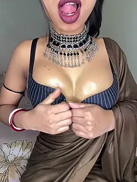 Snapshot of Hot-sexy222 chatting on 12.28.24 Hot-sexy222 online show from 12.28.24