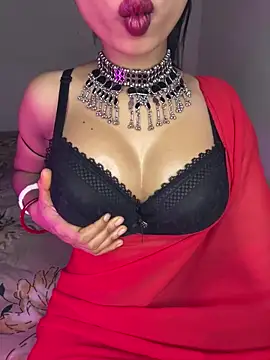 Snapshot of Hot-sexy222 chatting on 01.28.25 Hot-sexy222 online show from 01.28.25